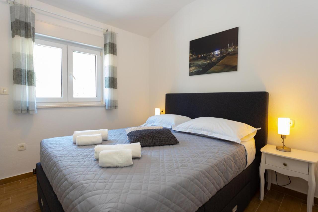 Apartments Jasa Deluxe Makarska Exteriör bild