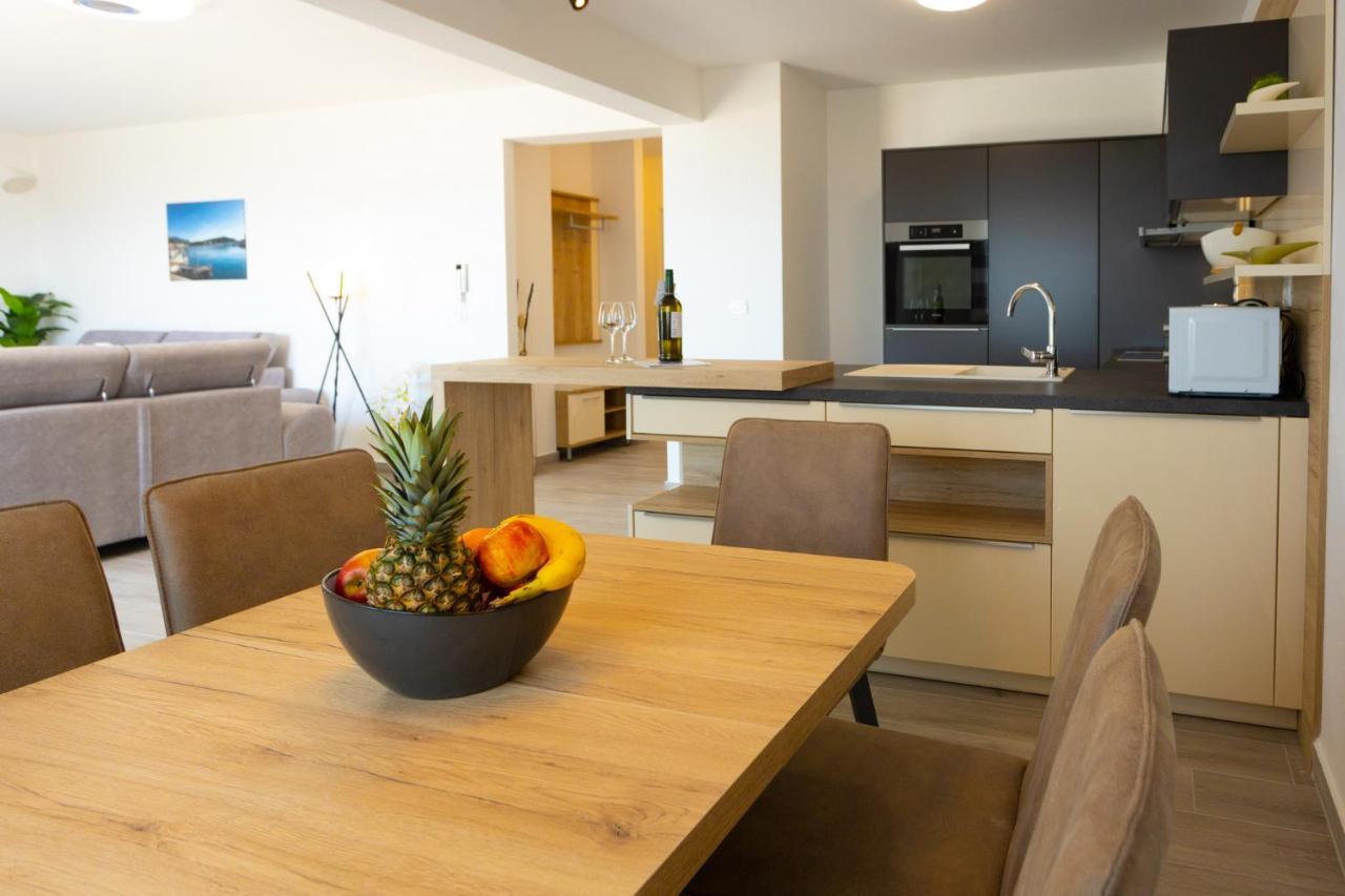 Apartments Jasa Deluxe Makarska Exteriör bild