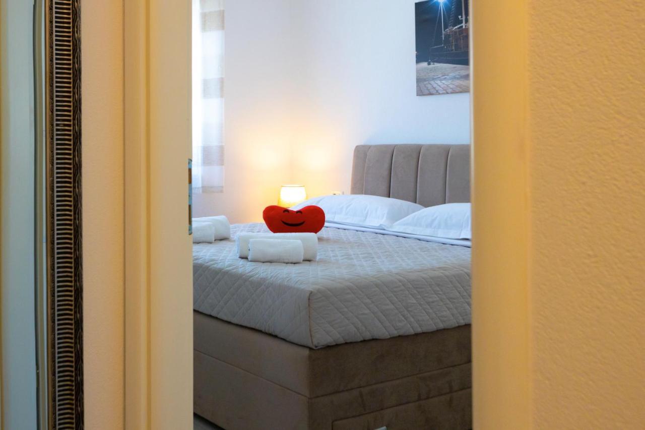 Apartments Jasa Deluxe Makarska Exteriör bild