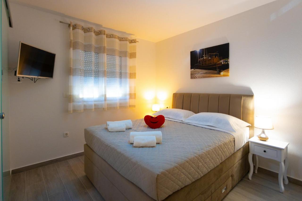 Apartments Jasa Deluxe Makarska Exteriör bild
