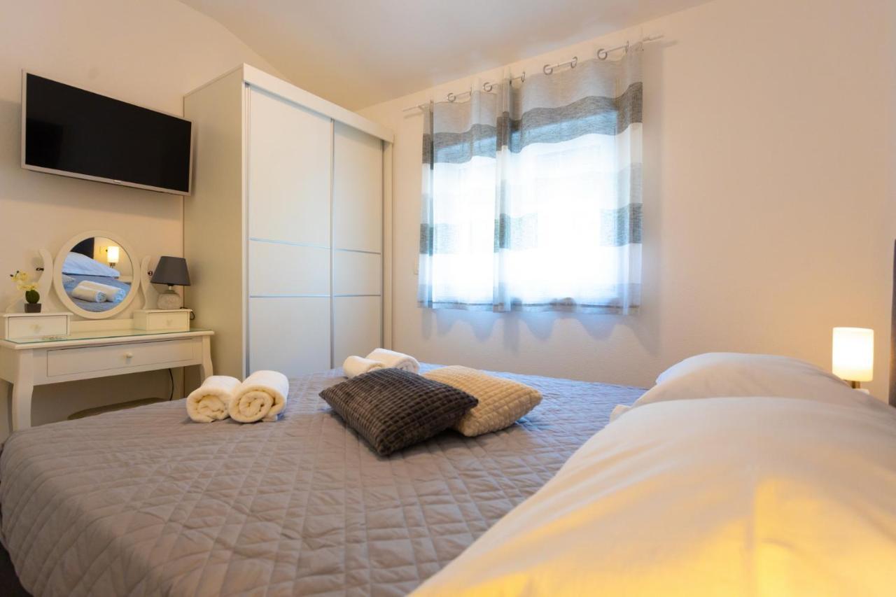 Apartments Jasa Deluxe Makarska Exteriör bild