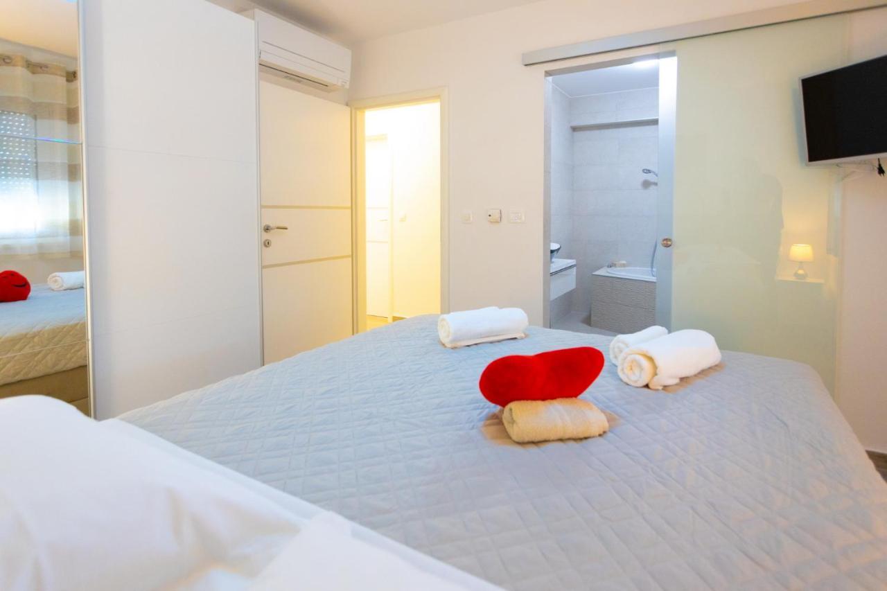 Apartments Jasa Deluxe Makarska Exteriör bild