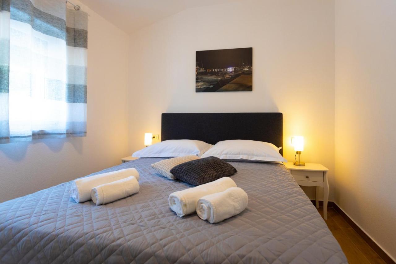 Apartments Jasa Deluxe Makarska Exteriör bild